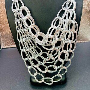 Chain Necklace in Hammered Silver